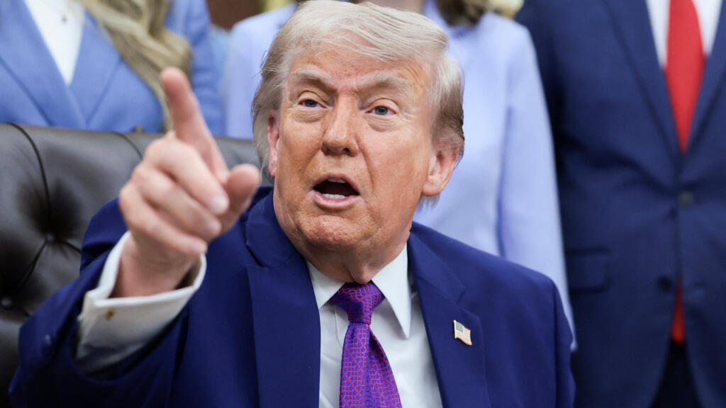 War against Iran is "growing more unpopular by the day" in the US