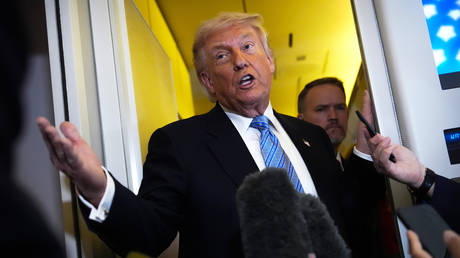 Trump delays ‘very major attack’ on Iran for 2–3 days