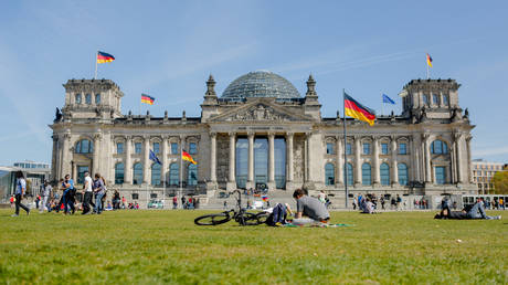 Fewer Germans buying into warnings of Russian attack – poll