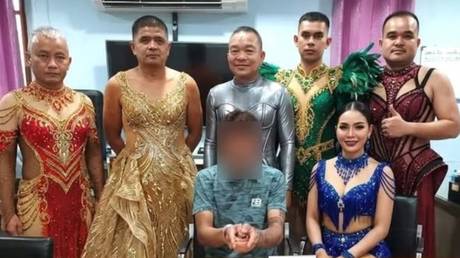 Cross-dressing cops bust drug dealer in Thailand