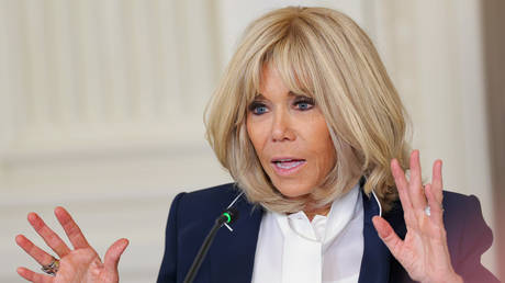 Is it okay to question Brigitte Macron and Michelle Obama’s gender?