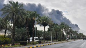 Iran attacks Bahrain and Kuwait, threatens to halt talks after fresh US strikes
