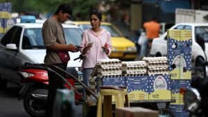 Iranians struggle as ongoing economic crisis shows no sign of abatting