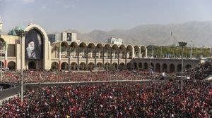 Mourners demand ‘revenge’ for slain Iranian leader (VIDEOS)