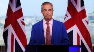 Nigel Farage steps down to force election