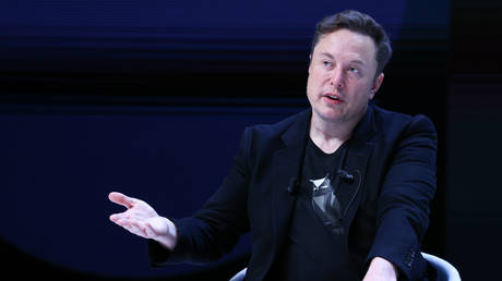 Musk should stop providing Starlink services to Ukrainian military if he wants to save lives – Russia