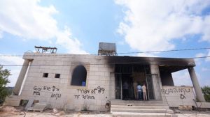 Israeli settlers torch two mosques in West Bank