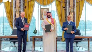 Saudi Arabia, Pakistan and Turkey sign mutual defence agreement