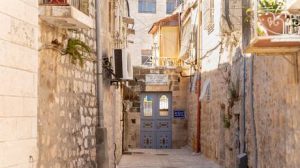 Religious Jews attack Christian monastery in Jerusalem (VIDEO)