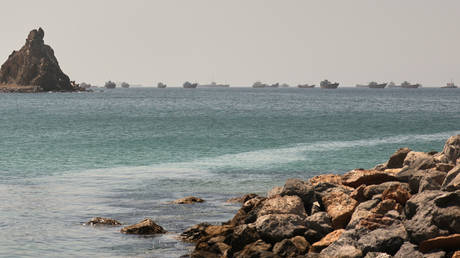 Сargo ship struck in Hormuz after Trump’s ‘decapitation’ threat