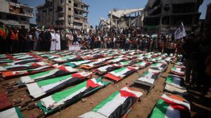 Gaza holds one of its largest funerals for victims of single Israeli attack (VIDEO)