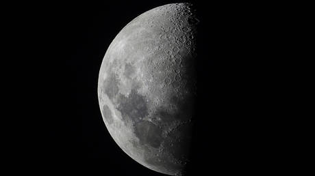 SpaceX rocket stage crashes into Moon
