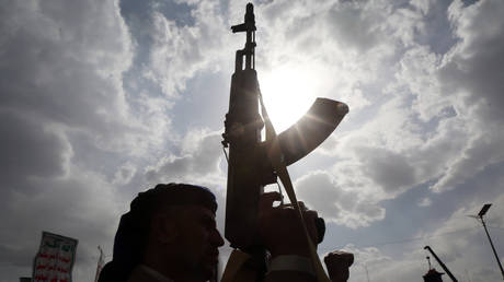 Yemen’s Houthis launch major attack on Saudi-backed forces (VIDEOS)